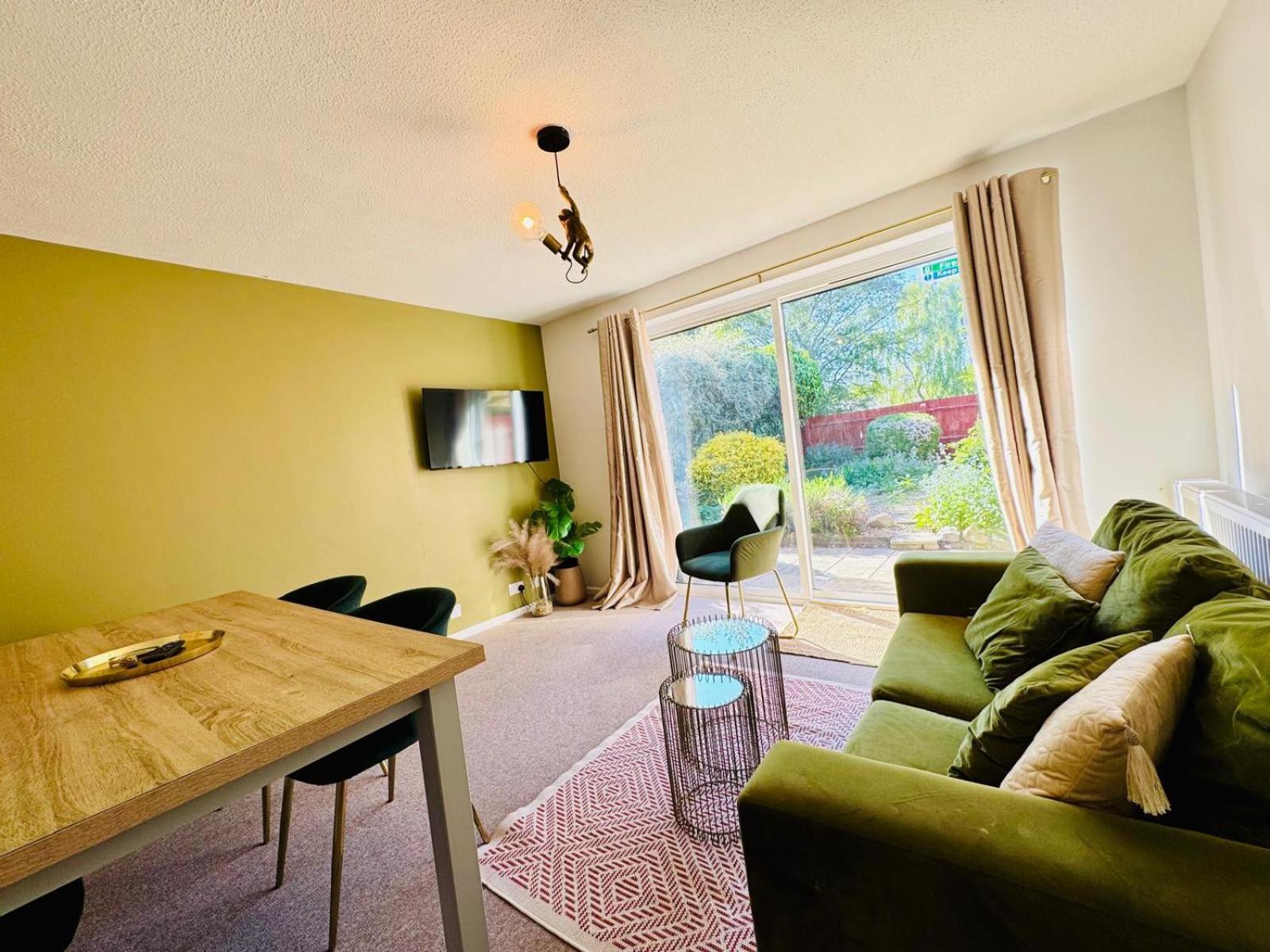 Jade's Cozy Retreat: Pet-friendly 2-bed With Garden Cambridge (Cambridgeshire)